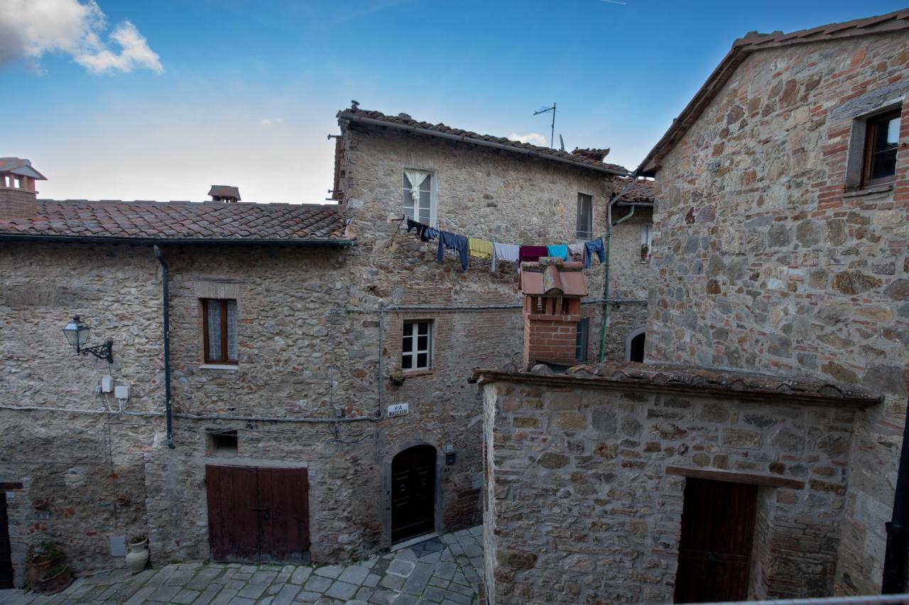 La Casetta Nel Borgo Castelnuovo di Val di Cecina Eksteriør billede