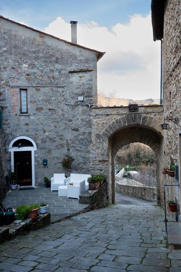 La Casetta Nel Borgo Castelnuovo di Val di Cecina Eksteriør billede