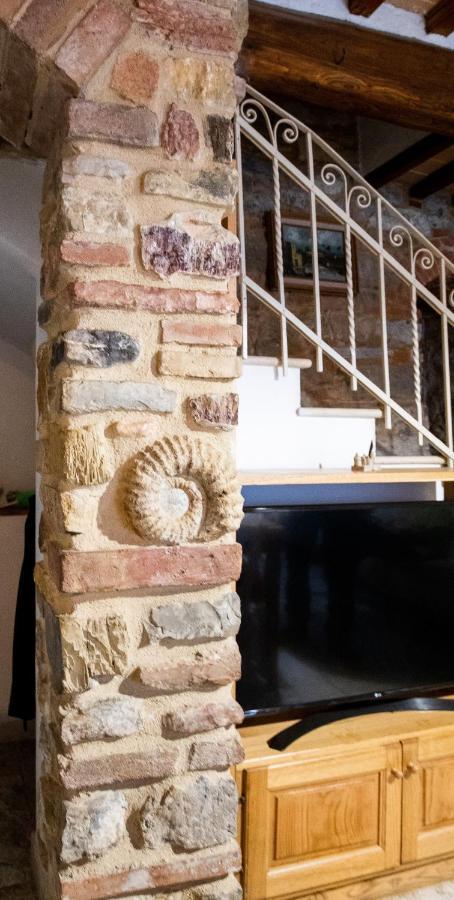 La Casetta Nel Borgo Castelnuovo di Val di Cecina Eksteriør billede