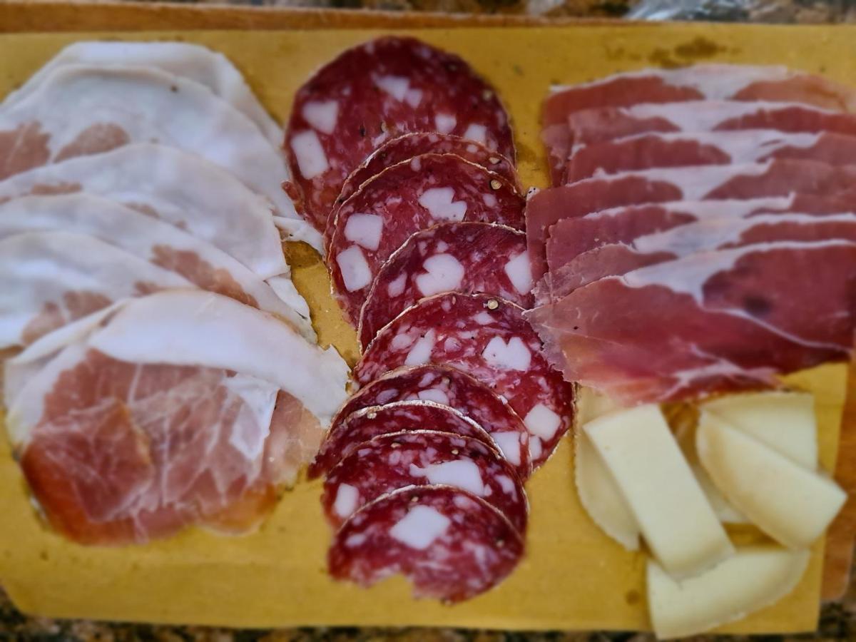 La Casetta Nel Borgo Castelnuovo di Val di Cecina Eksteriør billede